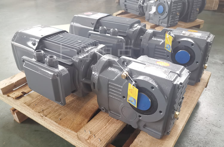 KA37系列減速機通孔輸出，配電機實物圖