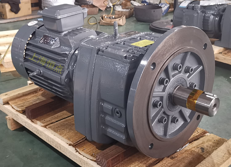 RF87減速機，立式安裝，輸入配電機，實物照片如下