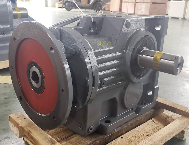 K97減速機，輸入配電機法蘭端蓋，右輸出單軸，實物圖如下